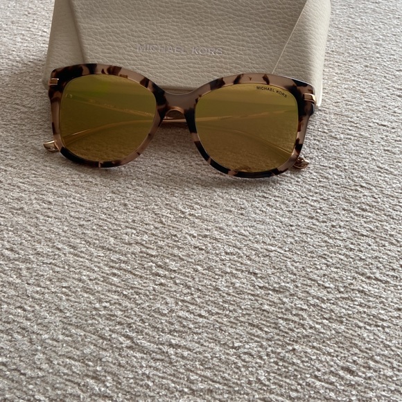 Michael Kors Sunglasses Pink Tortoise 55 mm - Picture 2 of 2